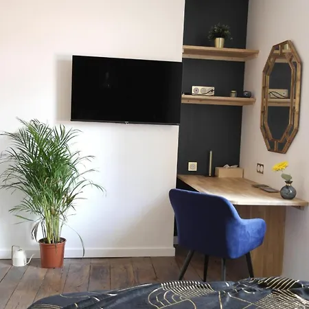 La Céleste, Et Pop Et Chic ! Pensión Poitiers